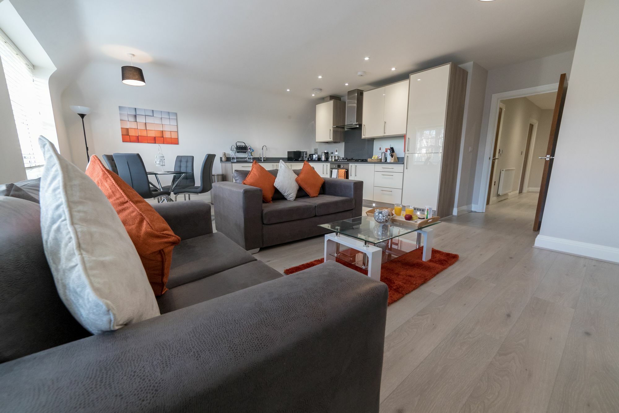 Helios Court Penthouse Serviced Apartment By Ferndale Maidenhead Dış mekan fotoğraf